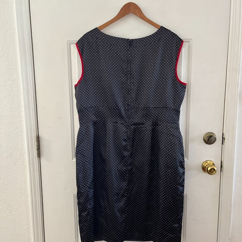 Torrid Retro Chic Woman's Plus-Size Black/White Nostalgic Rockabilly Dress Sz 18 - Picture 6 of 10